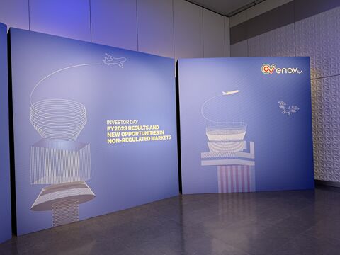 Evento aziendale: allestimento audio, luci e video, 2024