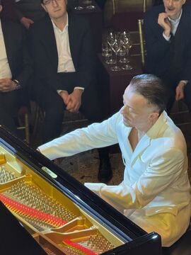 Spettacolo in teatro: luci di scena e audio