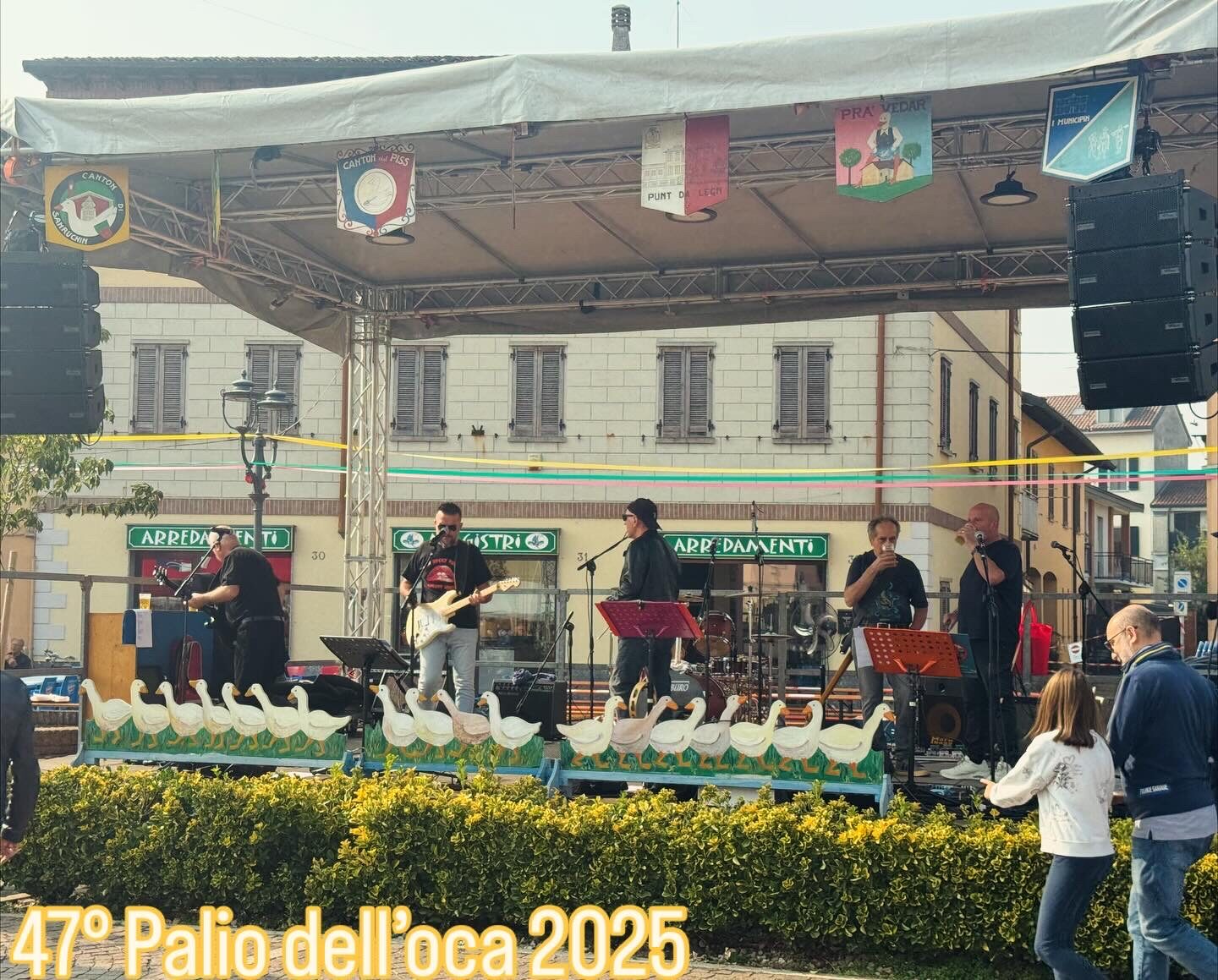 47° Palio dell’Oca di Lacchiarella 2025 — maxischermo in piazza